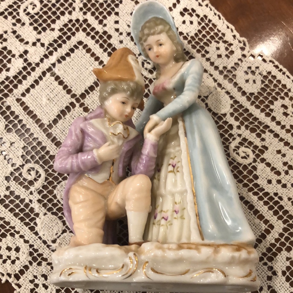 Vintage Porcelain Couple Figurine Japan